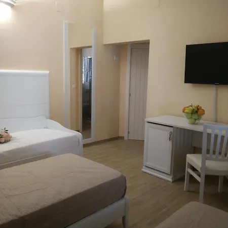 Bed & Breakfast Le Camelie 4*