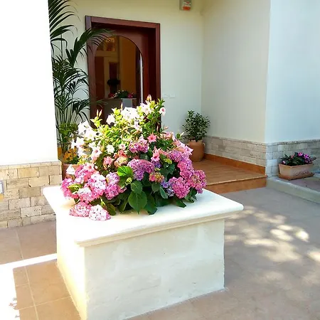 Le Camelie Alojamento de Acomodação e Pequeno-almoço Marina di Ginosa