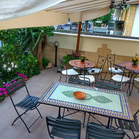Alojamento de Acomodação e Pequeno-almoço Le Camelie Marina di Ginosa